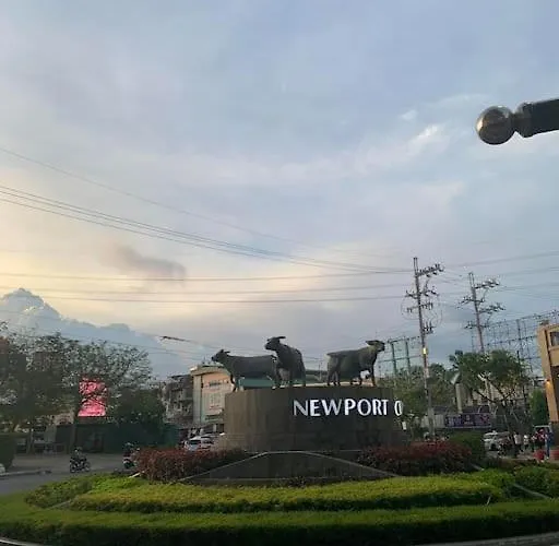 Apartment Newport Family Near Naia T3
