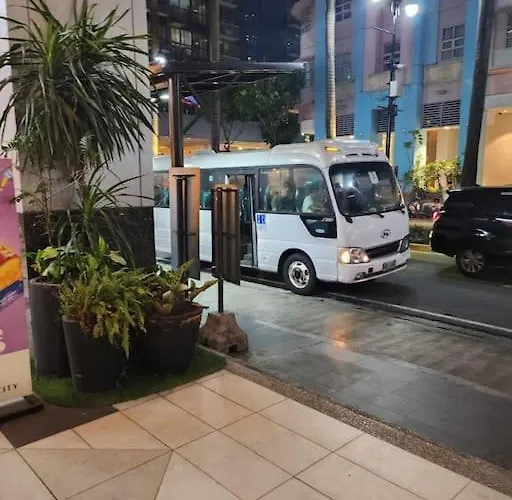 Newport Family Near Naia T3 Manila